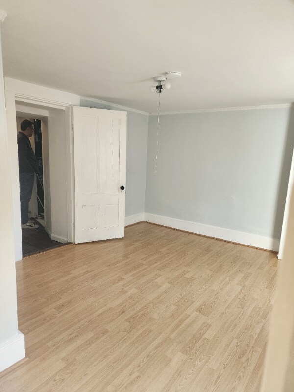 Building Photo - 18 Kenilworth St