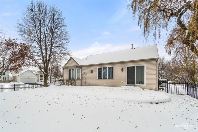 Building Photo - 3018 Coastal Dr