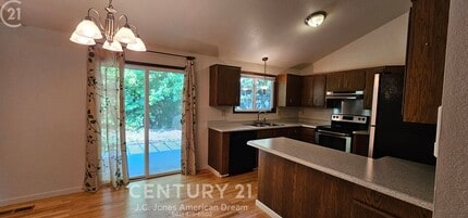Building Photo - 144 Belindy Cir
