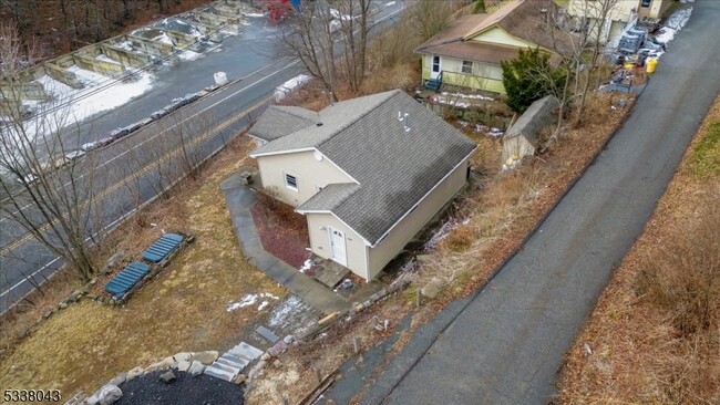 Building Photo - 1602 Greenwood Lake Turnpike