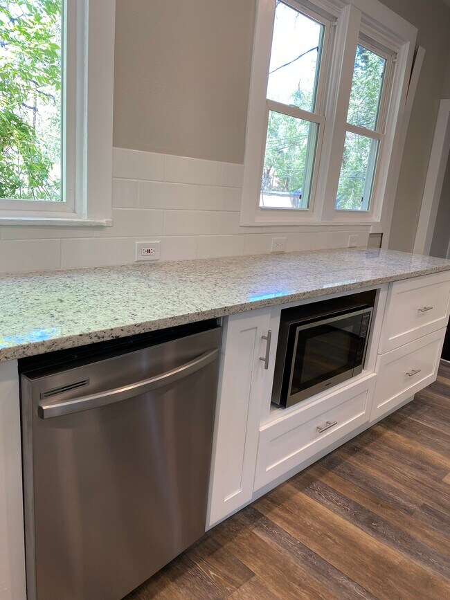 Dishwasher and Microwave - 618 W Pikes Peak Ave