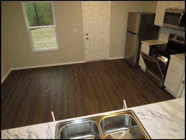 Building Photo - 1935 Auburn Hills Dr