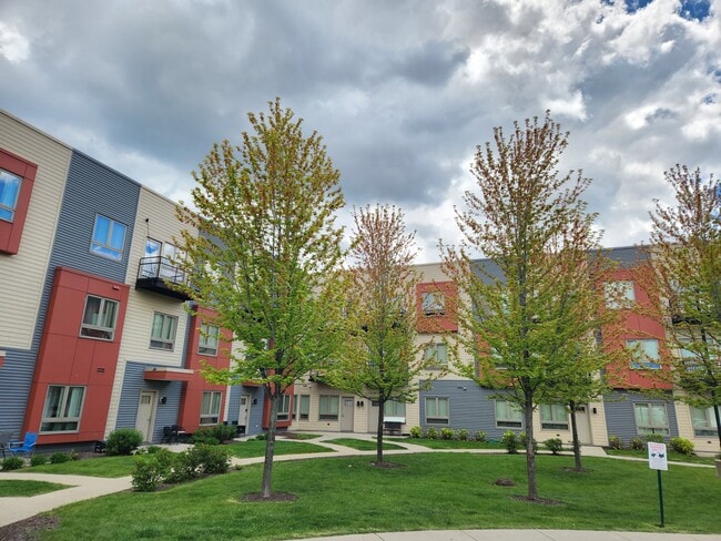 Building Photo - National Ave Lofts