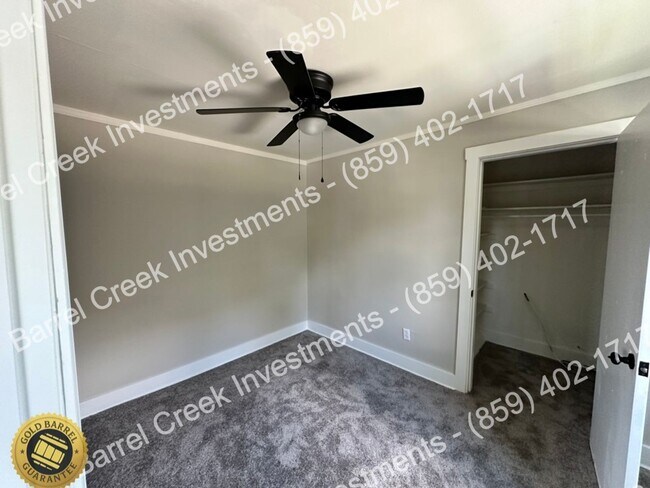 Building Photo - 426-428 Smith