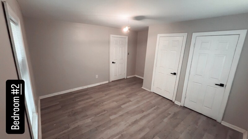 Building Photo - 431 W Raleigh Blvd