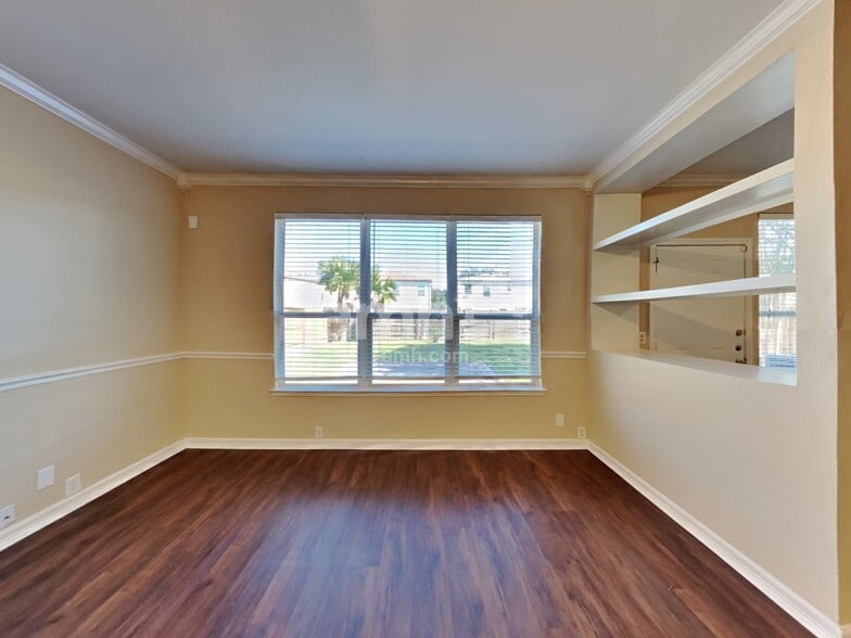 Building Photo - 3203 Farrel Hill St