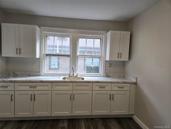 Building Photo - 47 Decatur Ave