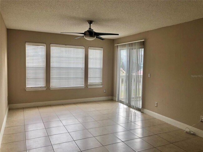 Building Photo - 1043 S Hiawassee Rd