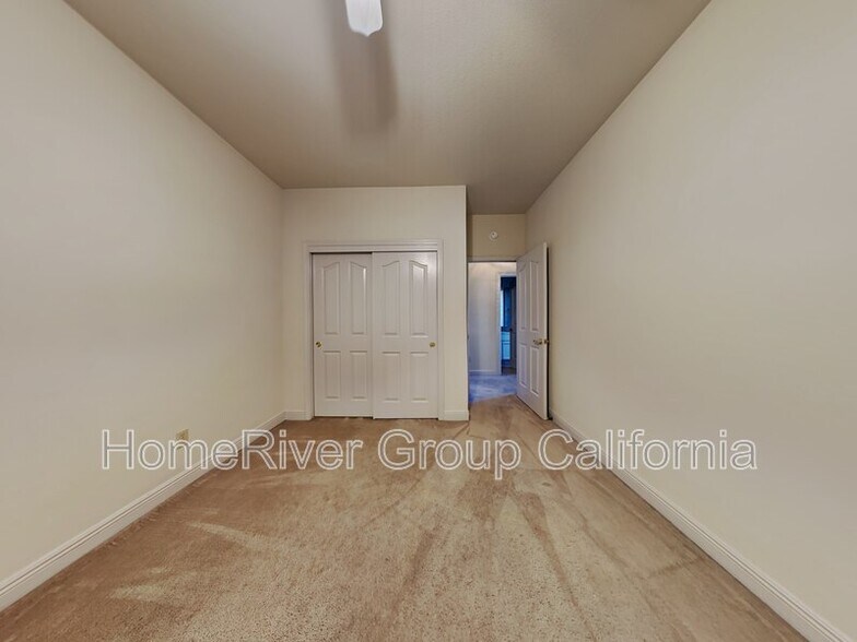 Building Photo - 5137 Sunrise Hills Dr