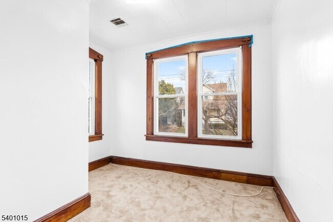 Building Photo - 486 Highland Ave