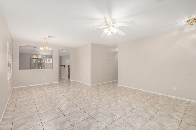 Building Photo - New Listing in Buckeye