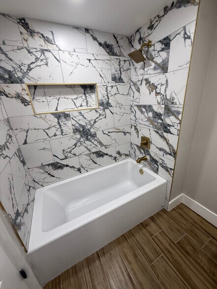 Building Photo - 8712 S Grand Ave