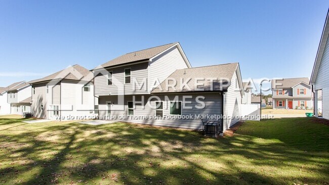 Building Photo - 252 W L Miller Dr