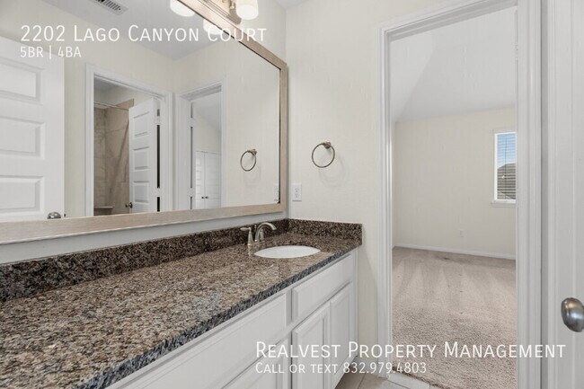 Building Photo - 2202 Lago Canyon Ct