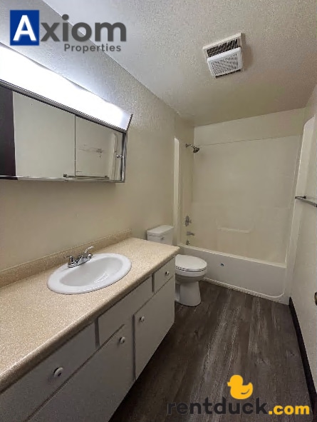 Building Photo - 2128 Marigold St