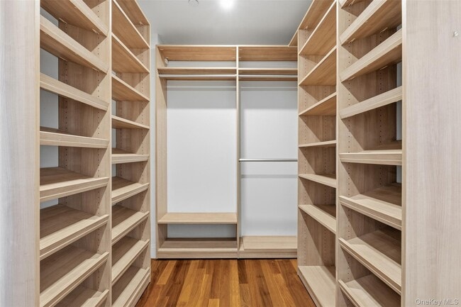 Building Photo - 3220 Arlington Ave