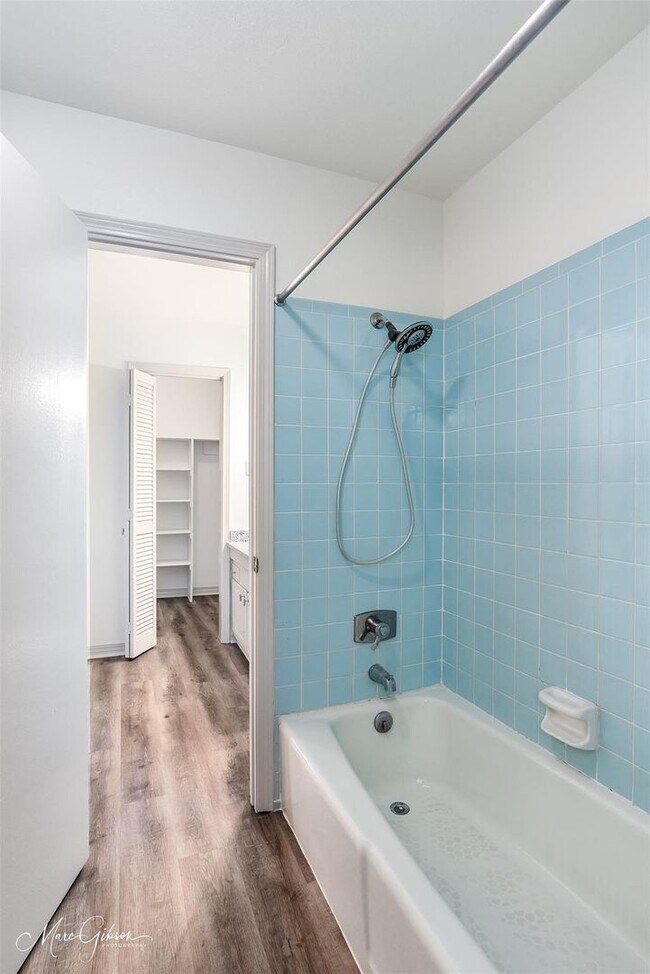 Building Photo - Shreveport townhome for rent