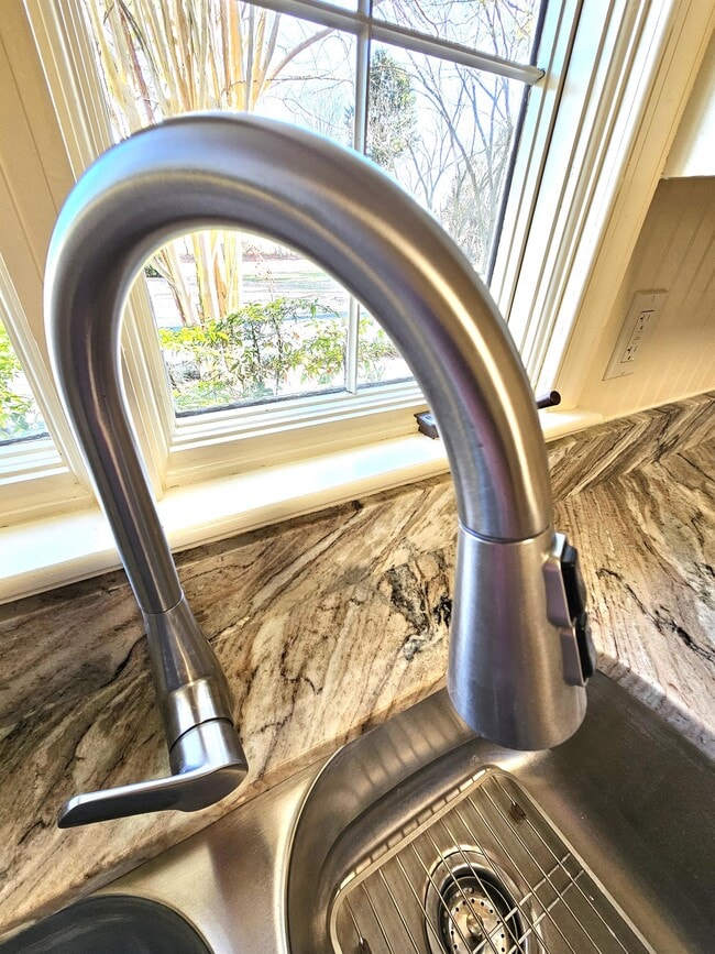 Building Photo - 27820 Crooked Oak Ln