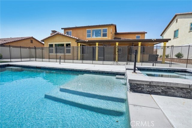 Building Photo - 35676 Small Pine Ct