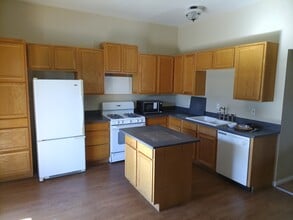 Building Photo - 1122 Bird St