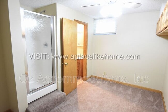 Building Photo - 15306 Riley St
