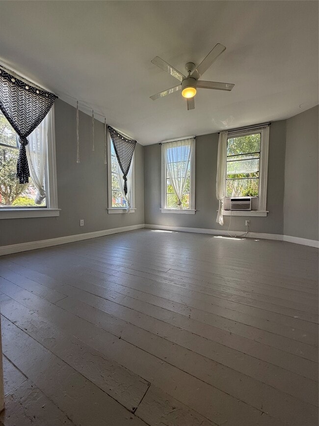 Building Photo - 2121 Avenue K