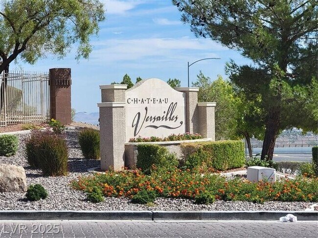 Building Photo - CONDO IN NORTHWEST GATED COMMUNITY