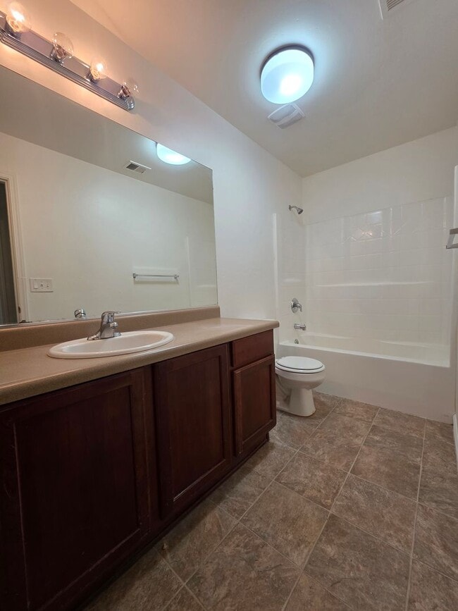 Building Photo - $300.00 off First Month's Rent!!!!!!