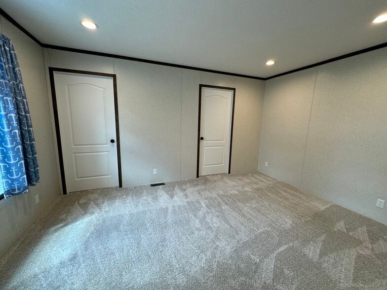 Building Photo - 48579 Leafdale Ct