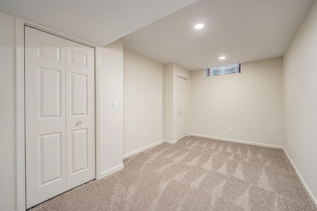 Building Photo - 1520 N Yale Blvd