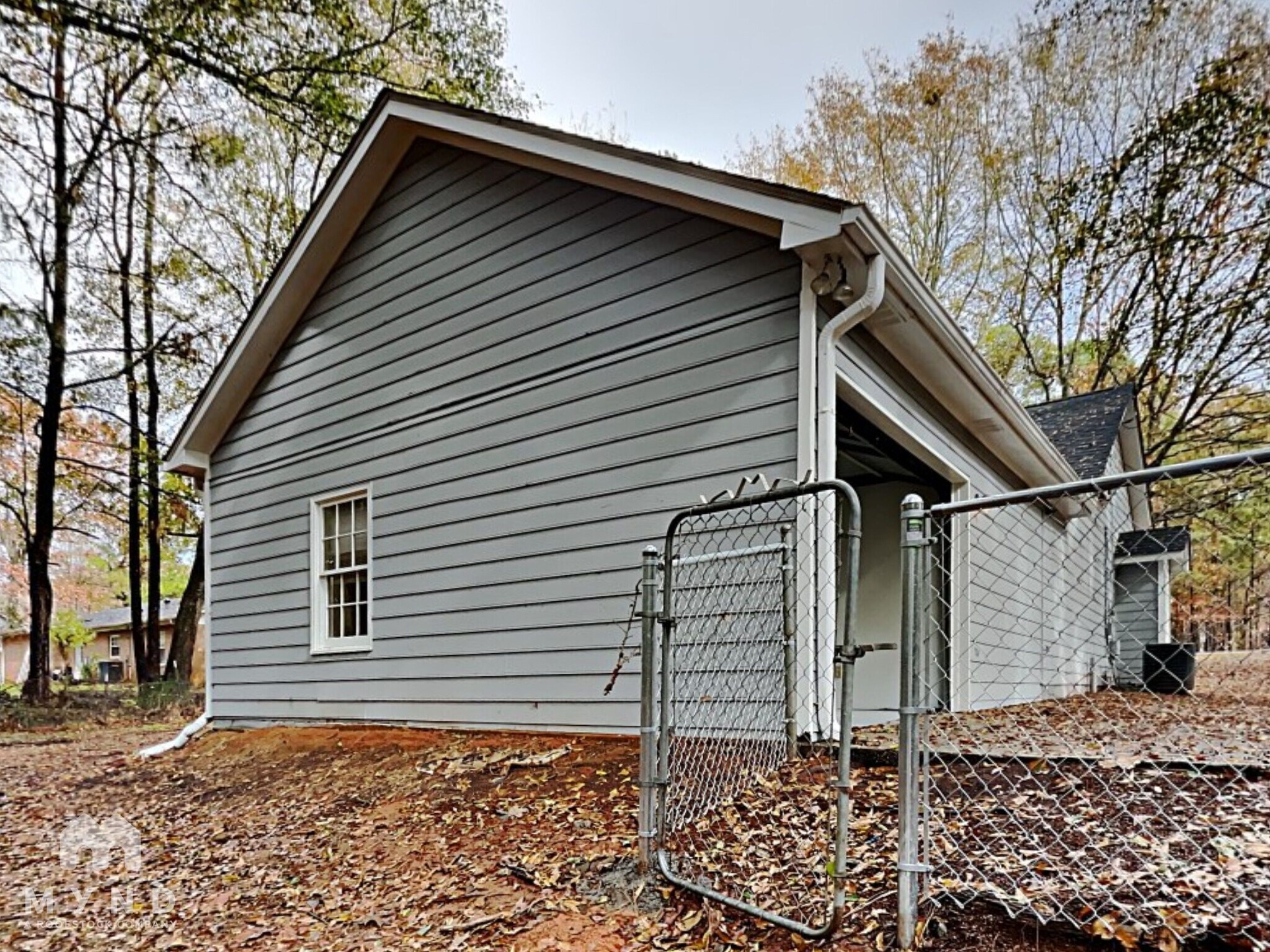 Building Photo - 440 Cowan Rd