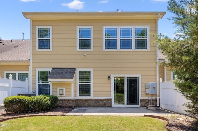 Building Photo - 227 Mayfield Dr