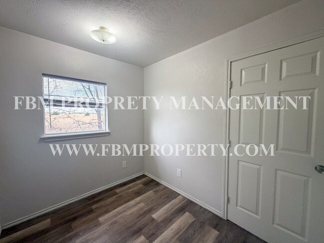 Building Photo - 107 Berrys Chapel Rd