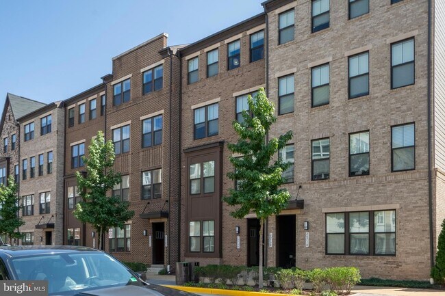 Building Photo - 20704 Wood Quay Dr