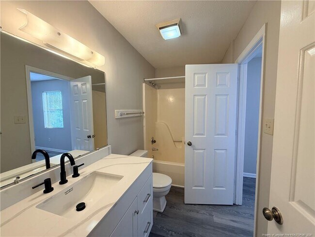 Building Photo - 4075 Professional Dr