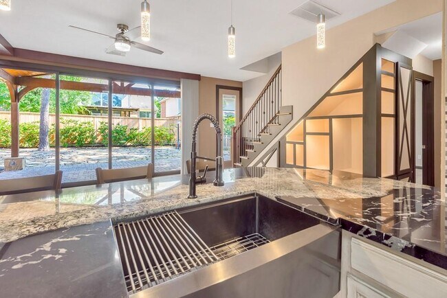 Building Photo - 18 N Star Ridge Cir