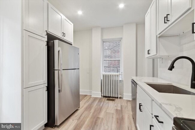 Building Photo - 3205 Winter St