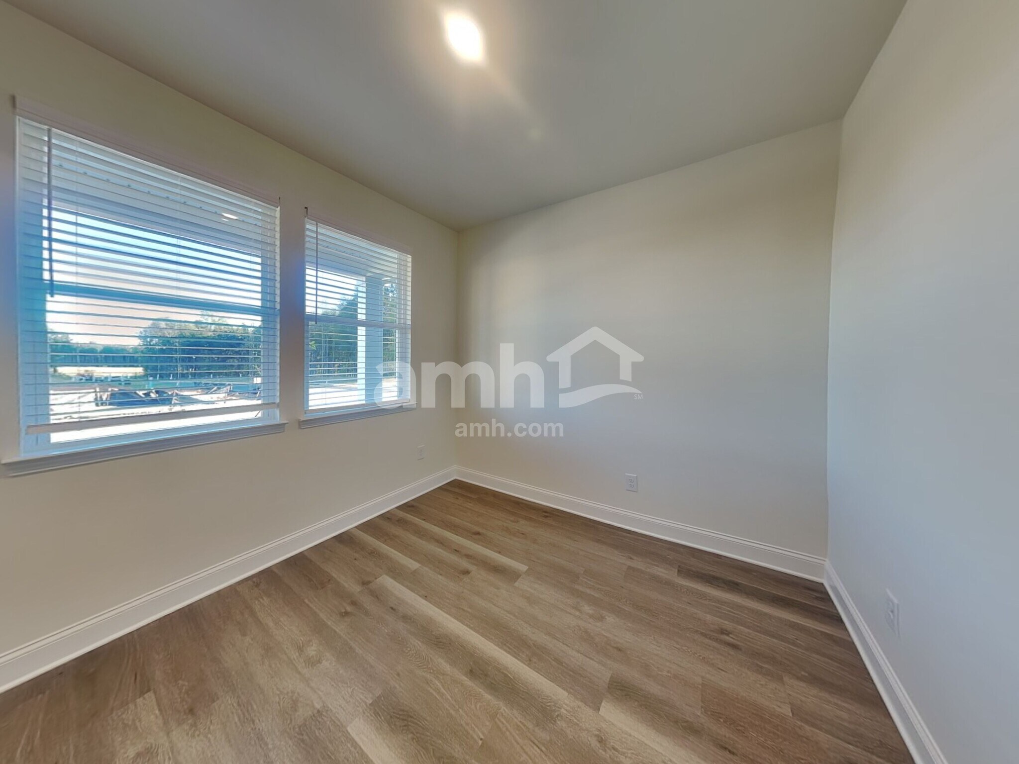 Building Photo - 830 Jubilation St