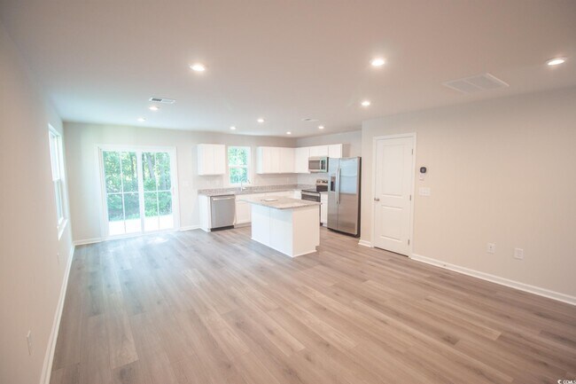 Building Photo - 261 Christiana Ln