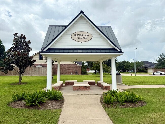 Building Photo - 718 Rock Creek Ct