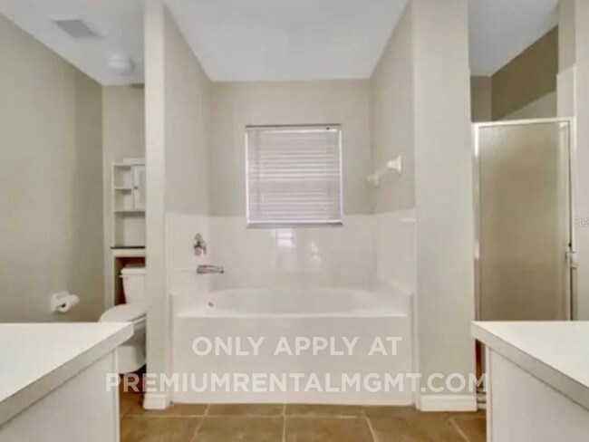 Building Photo - Welcome to Your Ideal Rental Retreat!