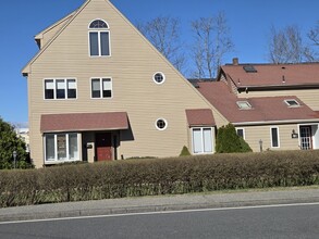 Building Photo - 938 East St