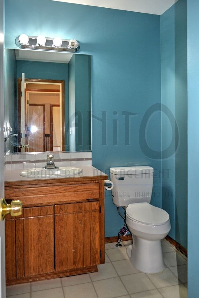 Building Photo - Sprawling Liberty Lake Home