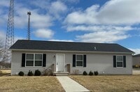 Building Photo - 3 Bedroom House in McLean!