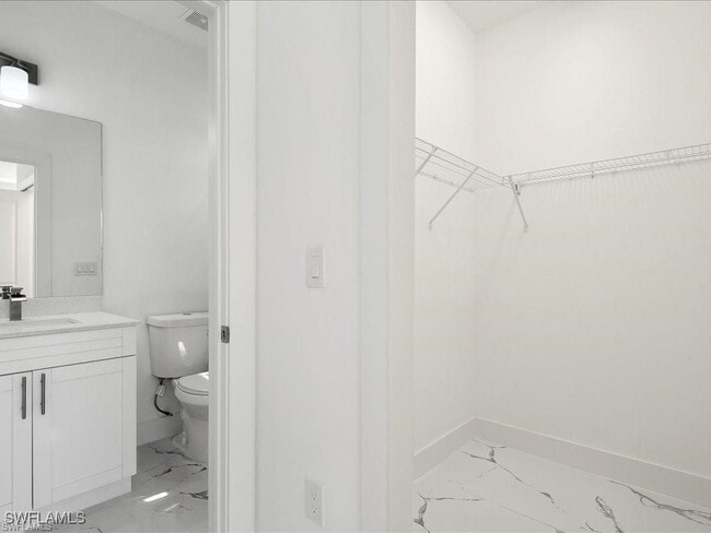Building Photo - 5208 28th St SW