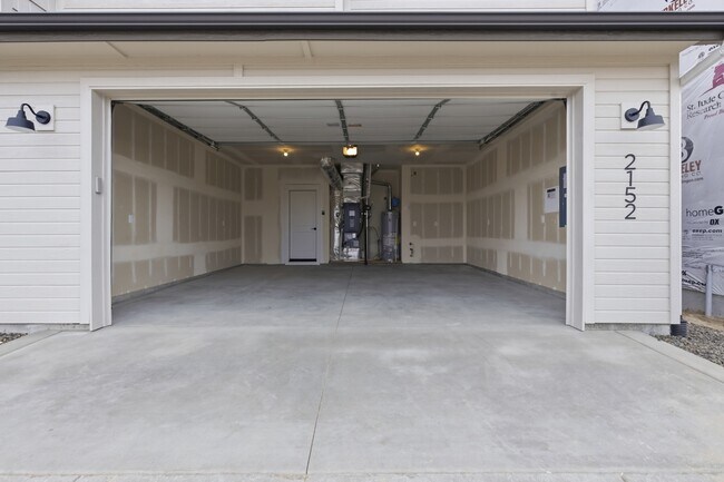 Building Photo - 2152 E Deep Purple Ln