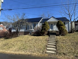 Building Photo - 114 Edgemont Dr