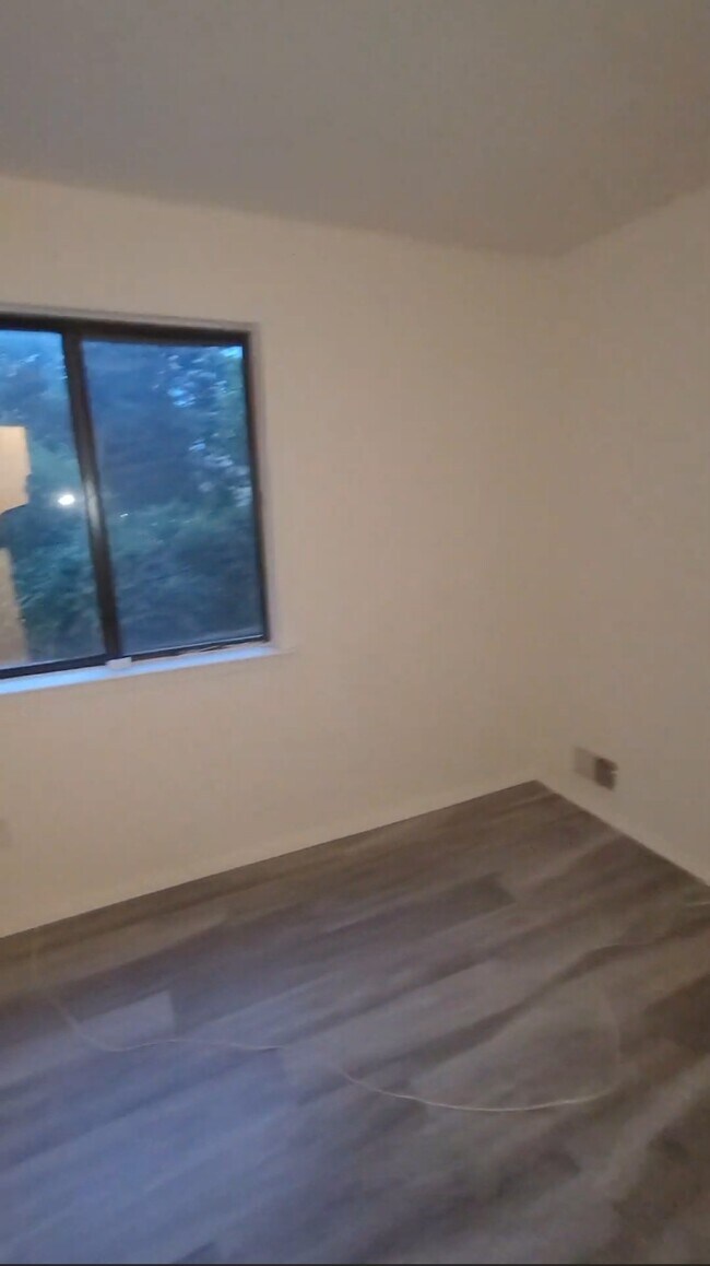 Building Photo - 1303 Morris Ct