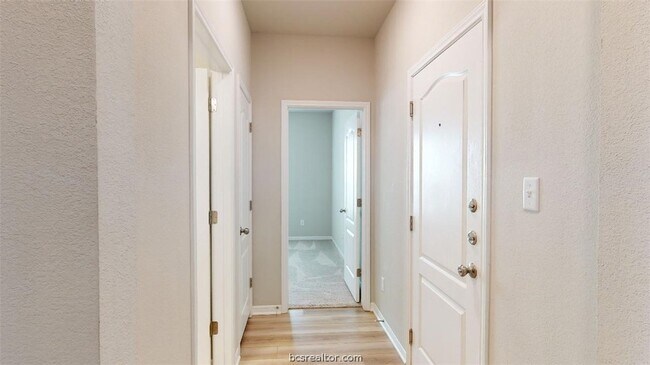 Building Photo - 6335 Spartan Dr