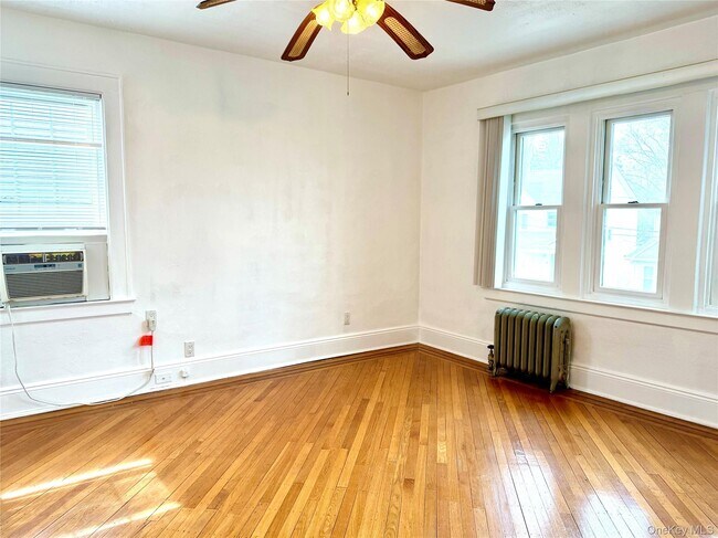 Building Photo - 4623 Arcadia Ln